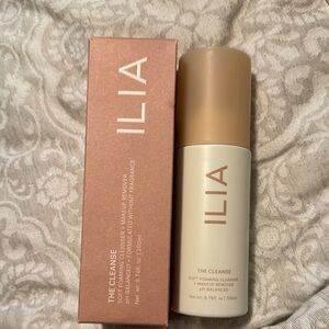 ILIA Soft Foaming Cleanser in Cream and Tan